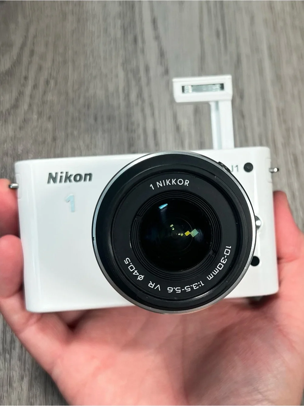 Nikon 1 J1 10.1 MP Digital Camera White Nikkor VR Lens 10-30 Bundle Broken Lens